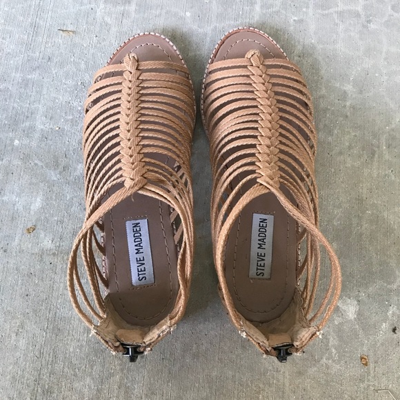 Steve Madden Kaster Gladiator Sandal - Picture 2 of 8